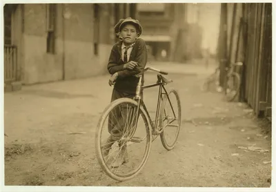 Messenger boy working for Mackay Telegraph Company. Said fifteen…, Texas, 1913