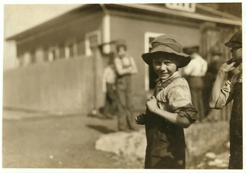 Charlie Foster has a steady job in the Merrimack Mills. School Record…, Alabama, 1913