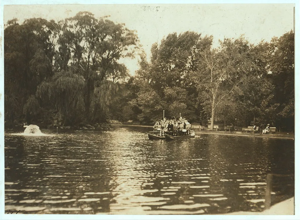A Group of Children out for a Ride with Their Teachers on the Swan…, Massachusetts, 1909