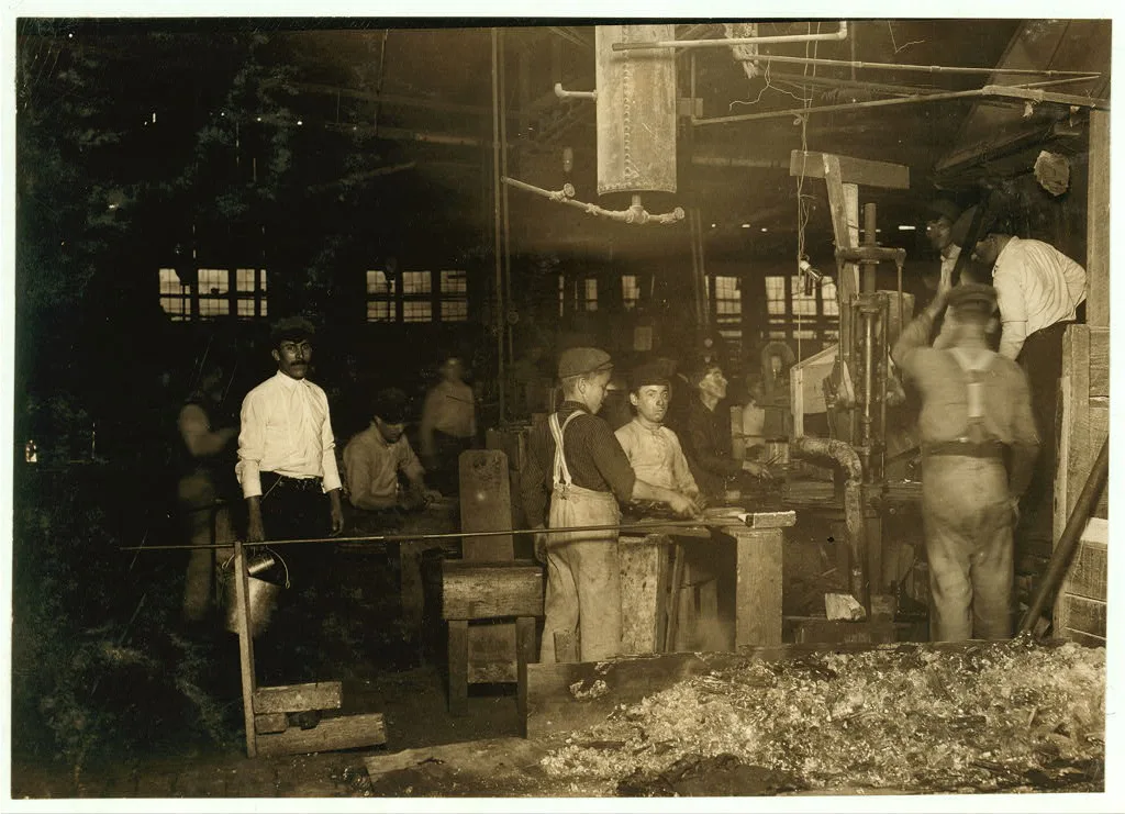Cumberland Glass Works, Bridgeton, N.J. Location: Bridgeton, New…, New Jersey, 1909