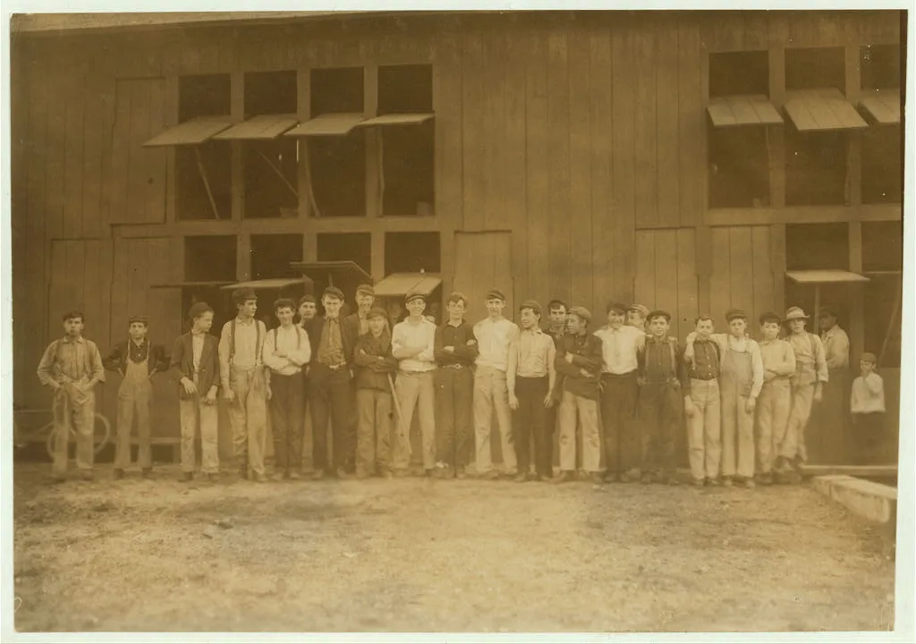 Noon hour, Milleville [i.e., Millville?] Bottle Works, N.J. All work…, New Jersey, 1909