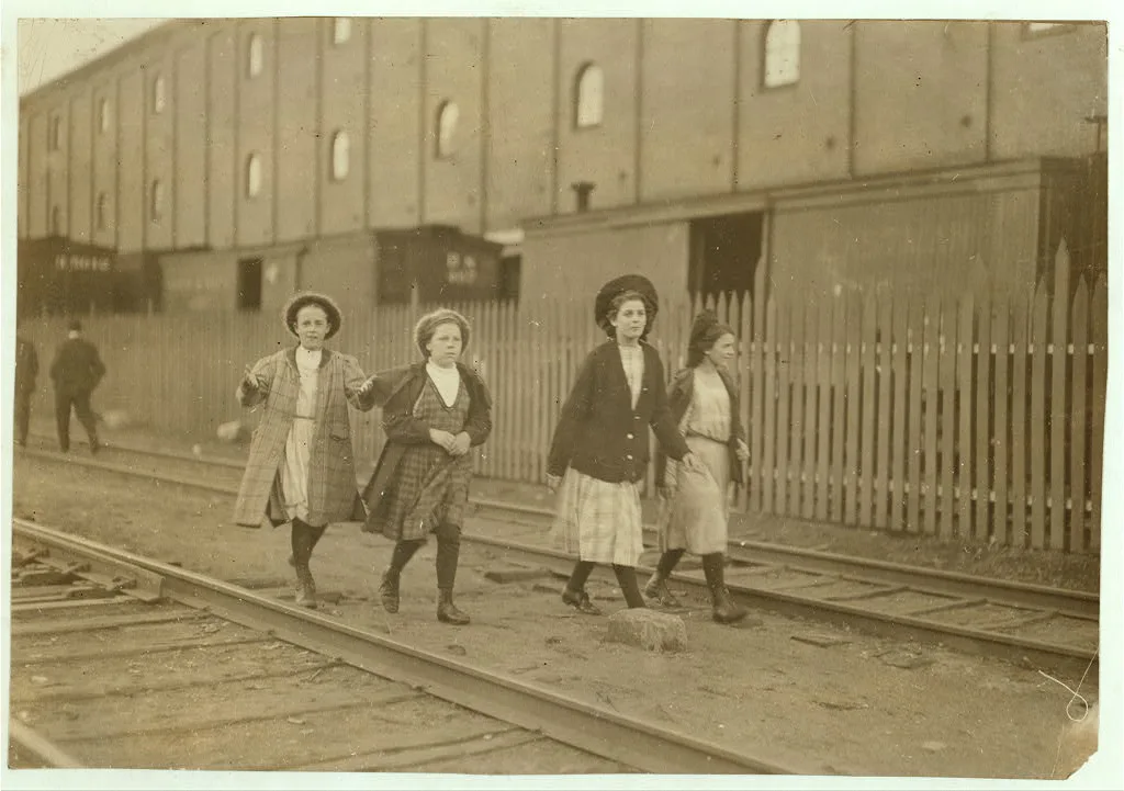 Group coming out Great Falls Mfg. Co., Somersworth, N.H. 6 P.M. May…, New Hampshire, 1909
