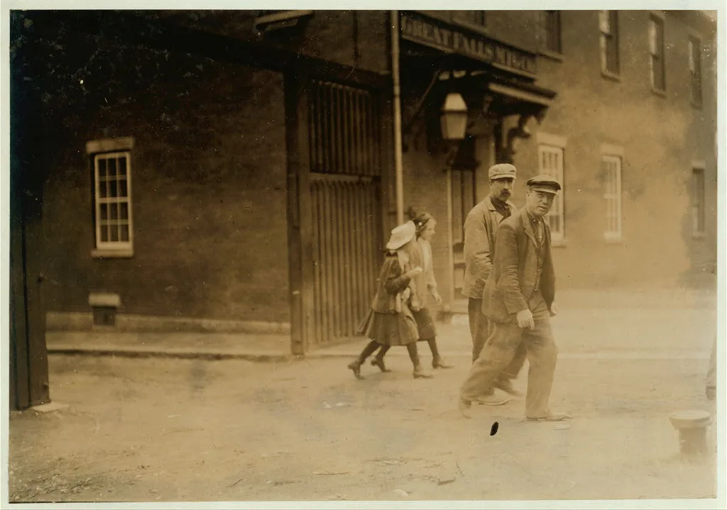 Noon hour, May 19, 1909. Some of the small girls working in the Great…, New Hampshire