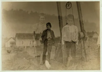 Willie Lee, 24 Ozark Mill, Gastonia, N.C. 10 years old. Been in mill…, North Carolina, 1908