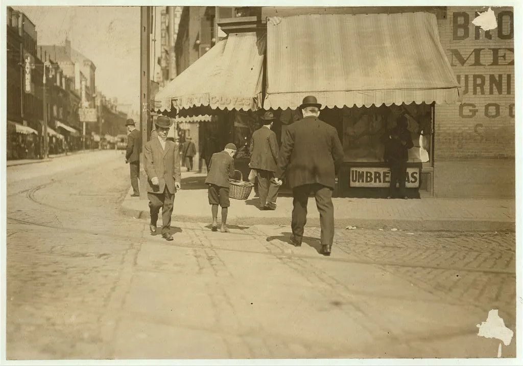 Boy marketing, Boston.  Location: Boston, Massachusetts, 1909