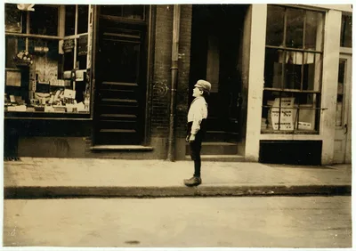 "Fire! Fire! I want to make a Fire!" Boys who build fires for Jewish…, Massassachusetts, Boston, United States Massassachusetts, 1909