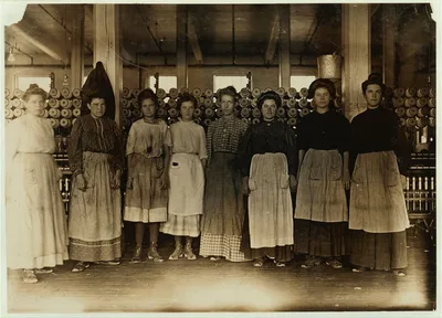 Daniel Mill, Lincolnton, N.C. Group of women and two girls. Shows…, North Carolina, 1908