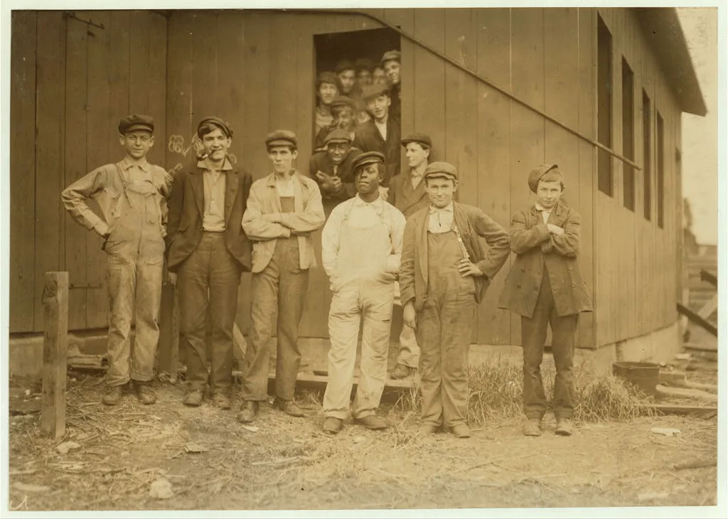 Some of the night shift, Bridgeton, N.J. Location: Bridgeton, New…, New Jersey, 1909