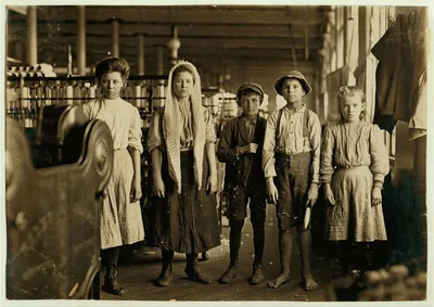 Spinners and doffers, Lancaster Cotton Mills, S.C. Dozens of them in…, South Carolina, 1908