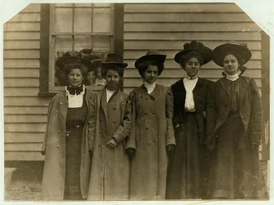 Some of the young women in Dickson Mill, Laurinburg, N.C.  Location:…, North Carolina, 1908