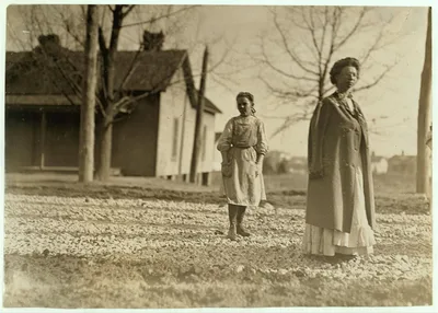 Small girl, Bright Horton, works in Atherton Mill, Charlotte, N.C.…, North Carolina, 1909