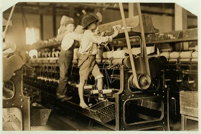 Photograph from 1909: 488 Macon, Ga. Lewis W. Hine 1-19-1909. Bibb Mill…