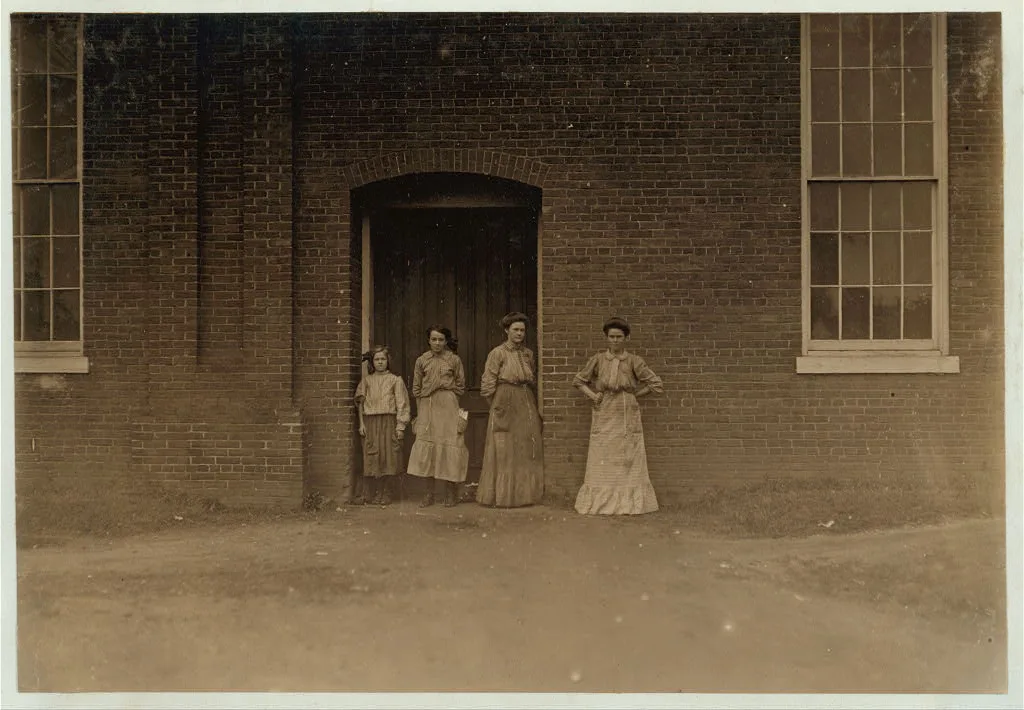 Noon hour, King Mfg. Co., Augusta, Ga. One of the little ones at work…, Georgia, 1909