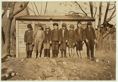Sunday. Boys working in Bibb Mill #1, Macon, Ga. Tallest boy on right…, Georgia, 1909