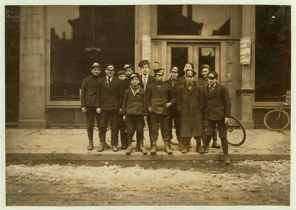 New Haven, Conn. March 8, 1909. Messenger boys. They work until 11…, Connecticut