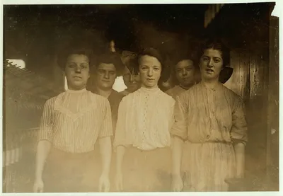 A group of spinners in Brookside Worsted Mills, Westford, Mass. These…, Massachusetts, 1909