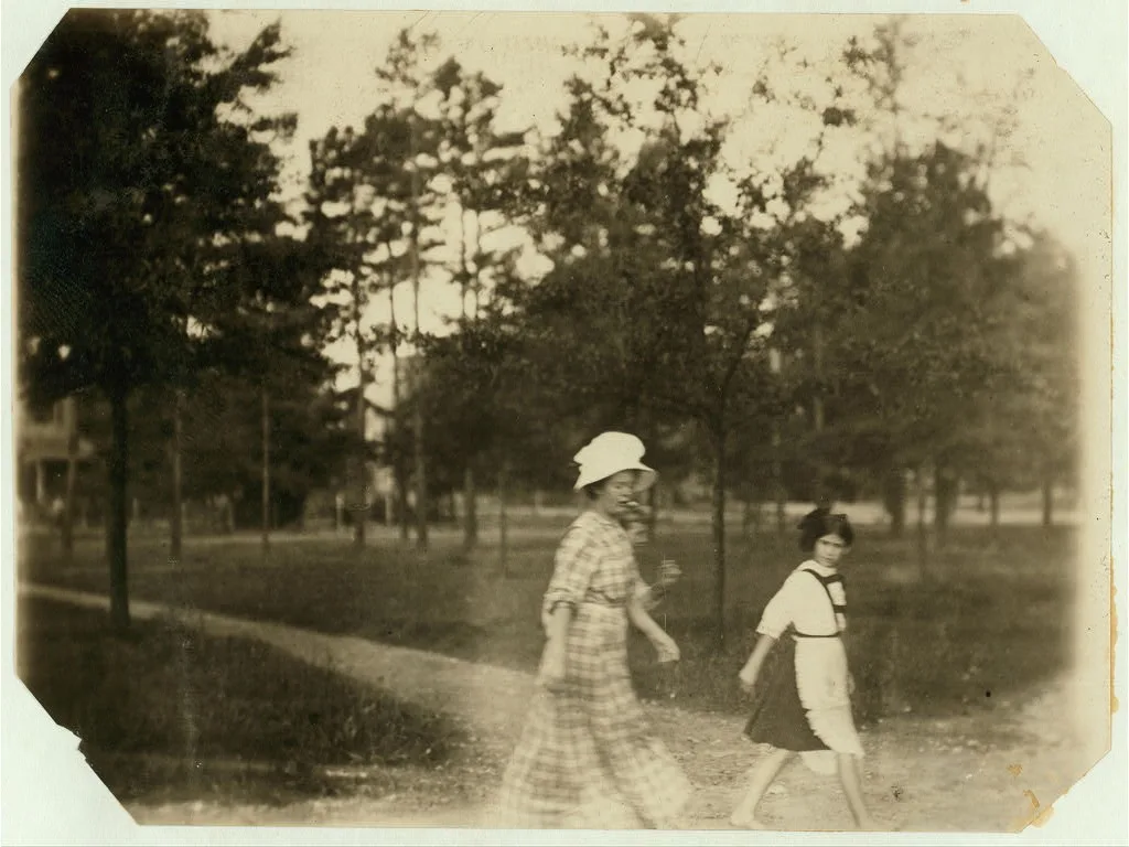 One of the youngest workers going in at 5:30 A.M. Belton Mfg. Co.,…, South Carolina, 1912