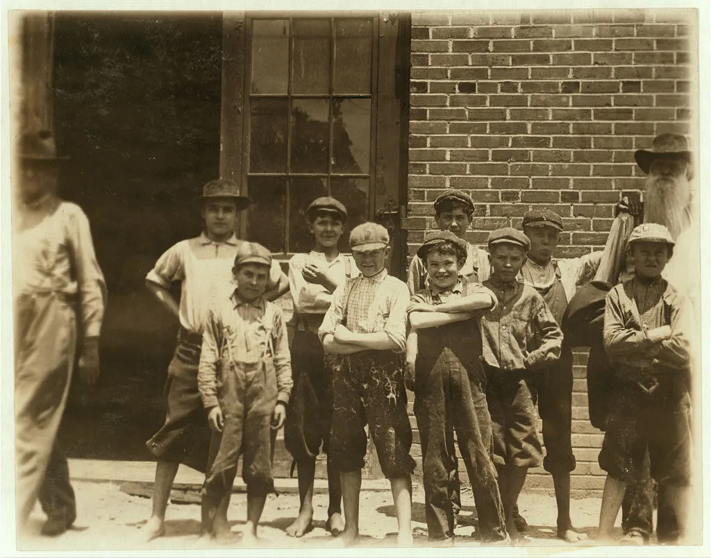 Some of the youngsters working in Belton Mfg. Co., Belton, S.C. Two…, South Carolina, 1912