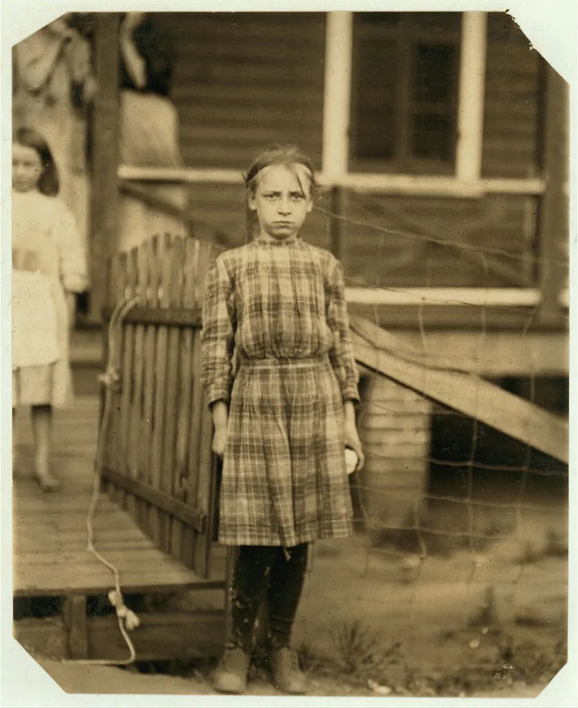 Minnie Lee Partain, a young helper in Columbus, (Ga.) Manufacturing…, Georgia, 1913