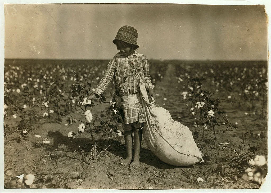 6-year old Jewel Walker. See 4564 and 4565.  Location: Comanche…, Oklahoma, 1916