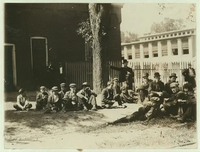Noon hour, Holden-Leonard Co., Bennington, Vt. Some of the youngsters…, Vermont, 1910
