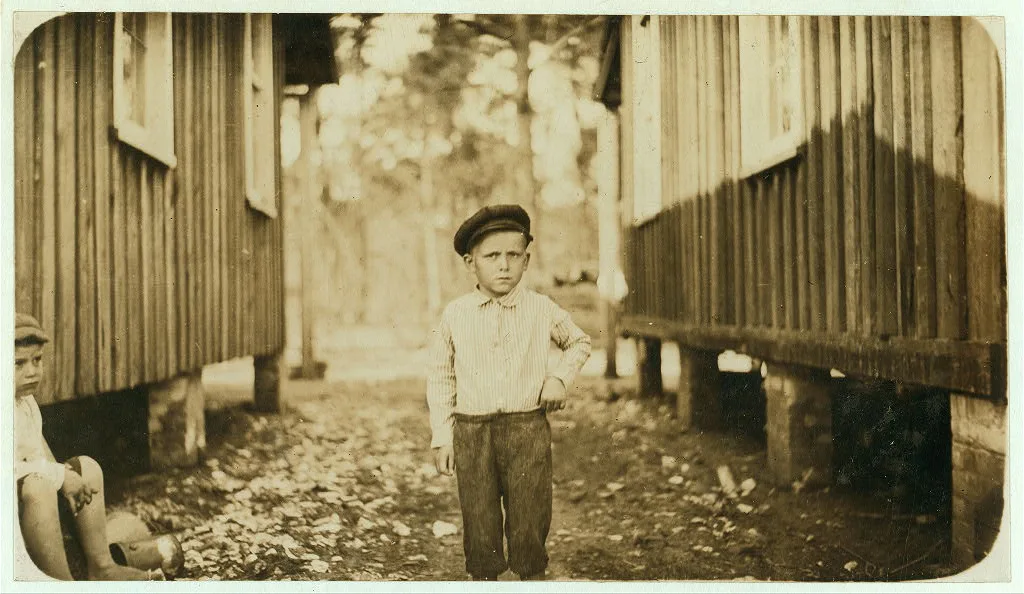 Joey Stubeck, five years old. Shucks some at Pass Christian. …, Mississippi, 1911