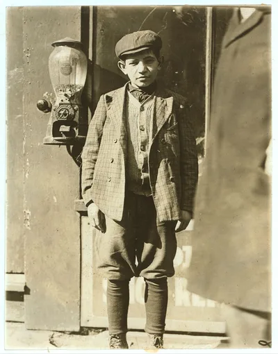 [Cocoanut Shaver - Kibbe's Factory. Jacob Futterman, 16 years, 108…, Massachusetts, 1910
