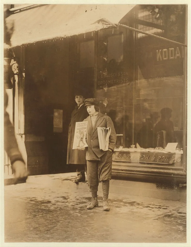 [Selling during school hours, 2 P.M.]  Location: Rochester, New York…, New York (State), 1910