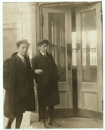 Wanamaker's 8:30 A.M.  Location: New York, New York (State), 1910