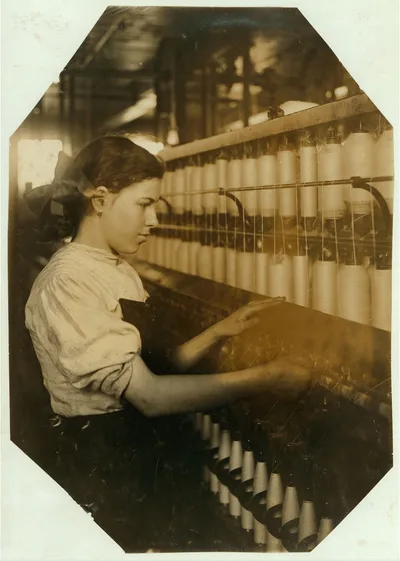Spinner.  Location: Fall River, Massachusetts, 1916