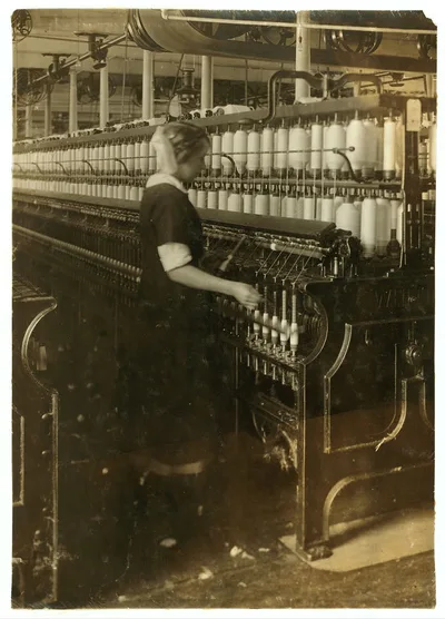 [King Philip Spinning Room. Spare Hand on spinning frames Hannah…, Massachusetts, 1916