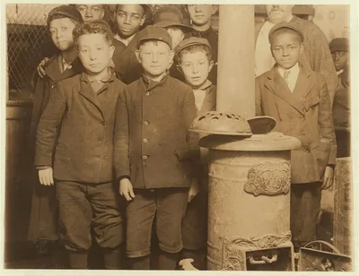 5:00 A.M. Sunday May 8th, 1910. Starting out with papers from…, Missouri