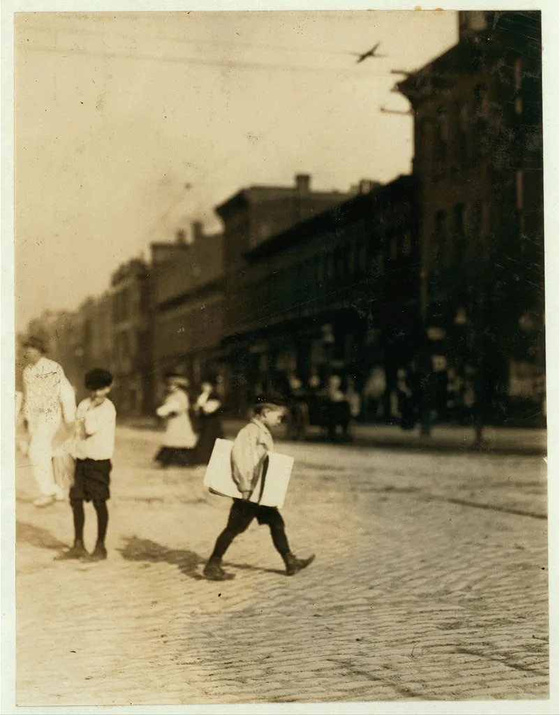 Newsies.  Location: St. Louis, Missouri, 1910