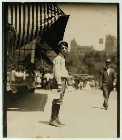 Messenger, Broadway.  Location: New York, New York (State), 1910