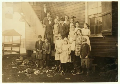 The morning attendance at the mill school. See labels 3734 and 3735.…, Alabama, 1913