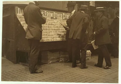 [Newsstand].  Location: [New York, New York (State)], 1913