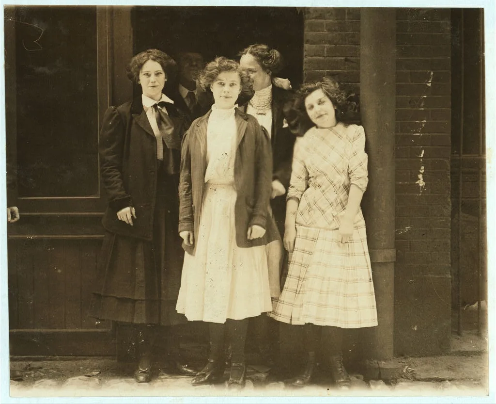 Noon hour May 12th, 1910. These girls work 9 to 10 hours a day in…, Missouri
