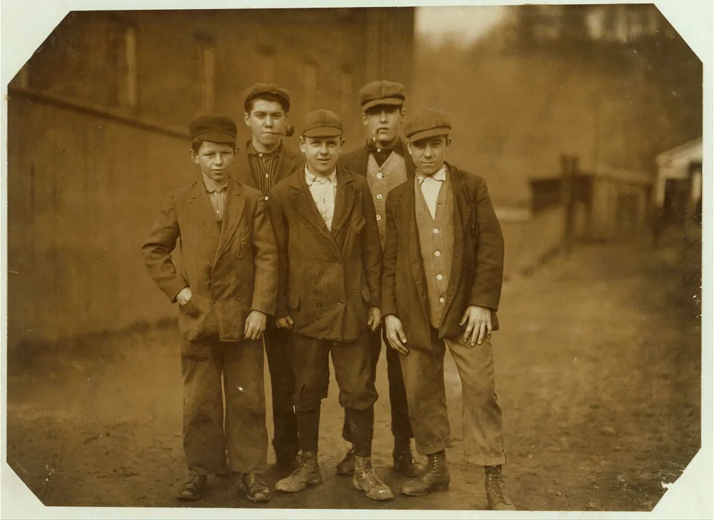 Stanislaus Matthew, 30 Cabot St., (left hand boy). Warren Butman,…, Massachusetts, 1911