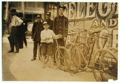 Danville Messengers. The smallest boy, Western Union No. 5 is only…, Virginia, 1911