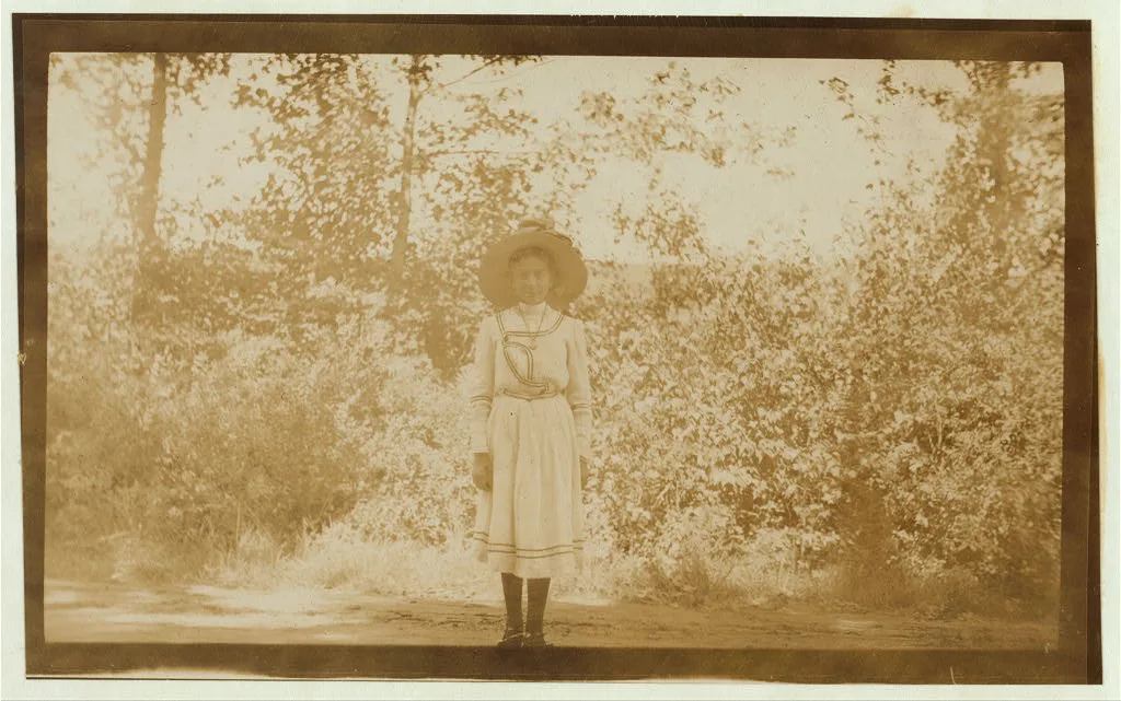 Mamie La Barge, September 30, '11. See #2364.  Location: Winchendon,…, Massachusetts, 1911