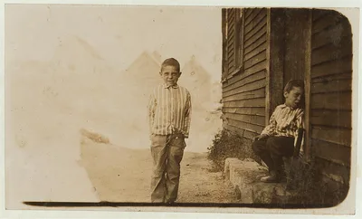Sardine boy.  Location: Eastport, Maine, 1911