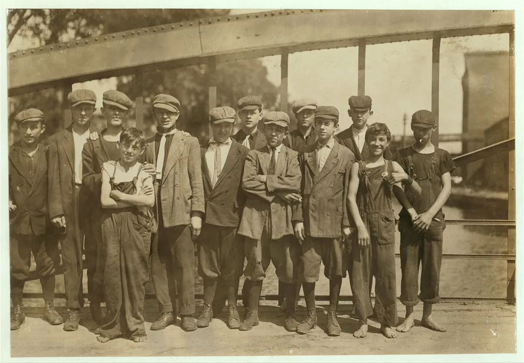 In Washington Mill. Location: Lawrence, Massachusetts, 1911