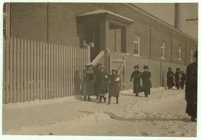 [Young workers adolescence and younger in Manomet, Nonquitt and…, Massachusetts, 1912