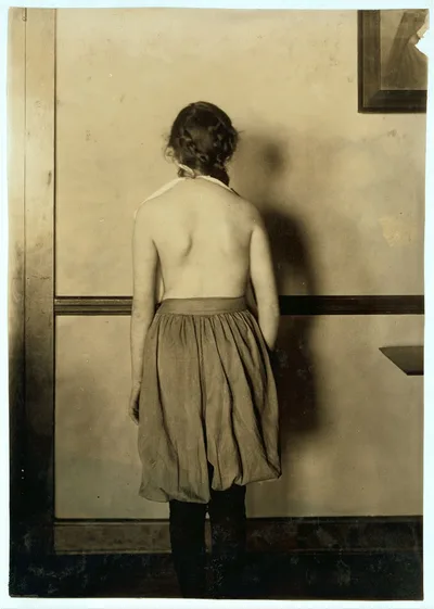 Fairly correct standing position of 4665. Lewis W. Hine. See 4668. …, Massachusetts, 1917