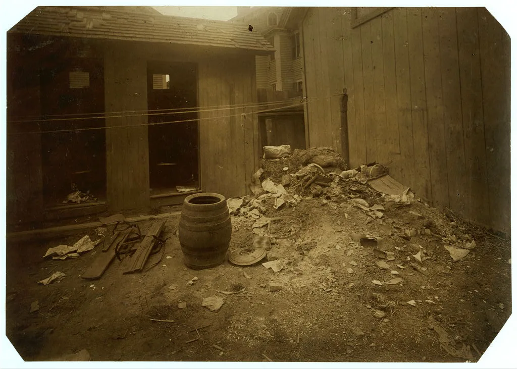 (For Child Welfare Exhibit 1912-13.) View of back yard, 70 Borden…, Rhode Island