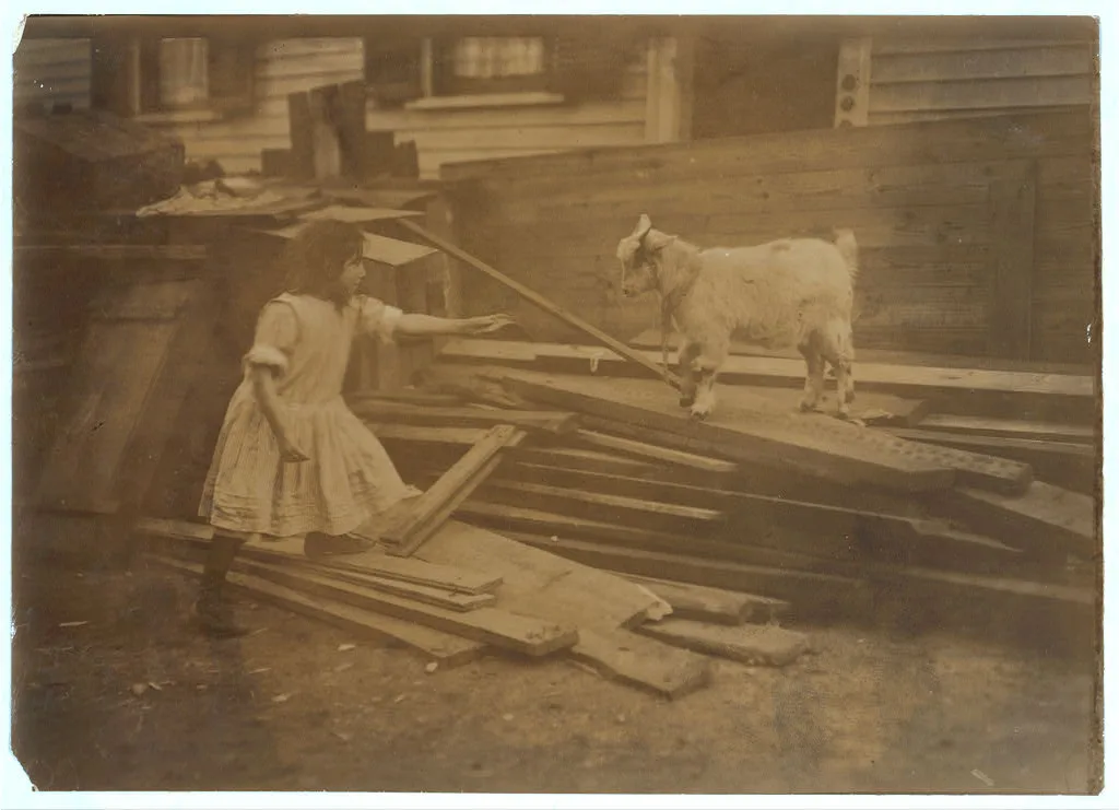(For Child Welfare Exhibit 1912-13.) Back-yard, Spruce Street,…, Rhode Island