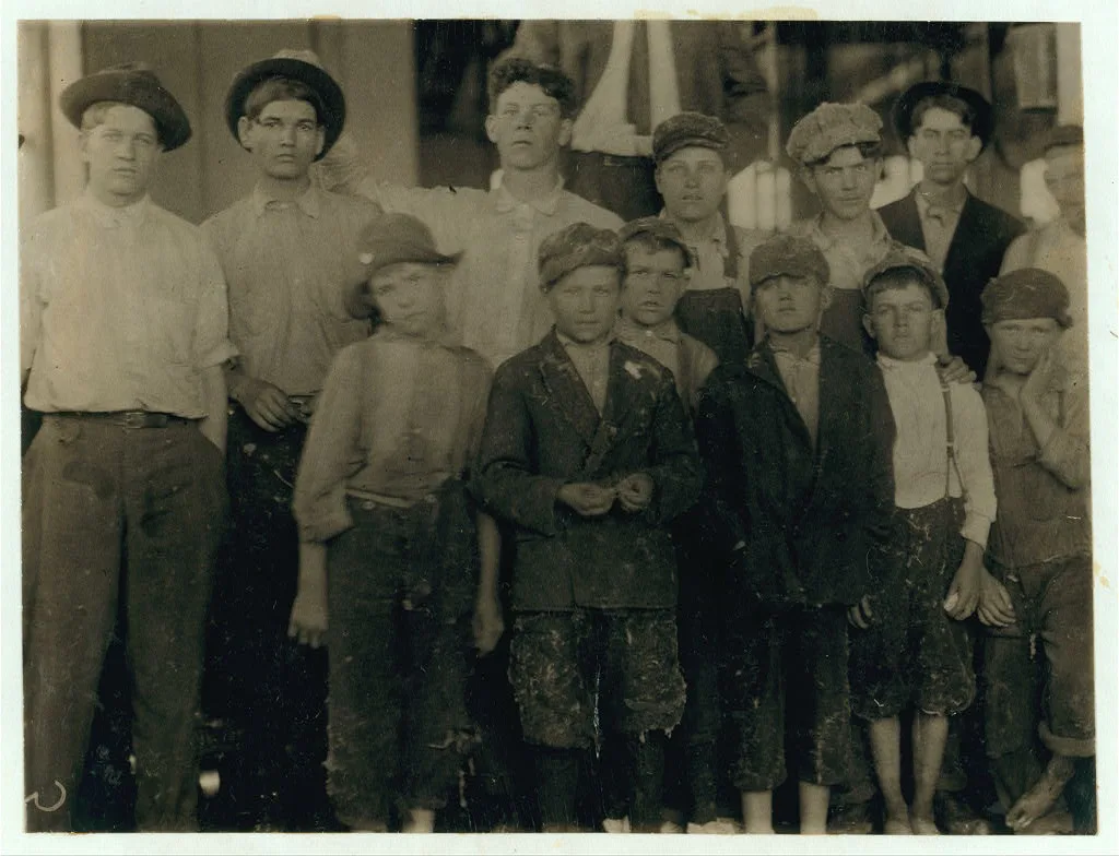 Group of workers in the Massachusetts Mills, Lindale, Ga. Photo taken…, Georgia, 1913