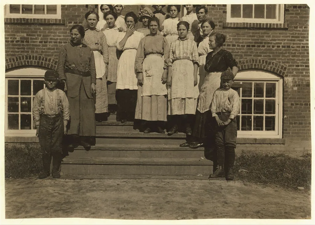 2 of the smallest boys in the Dresden Cotton Mills. Probably under…, North Carolina, 1914
