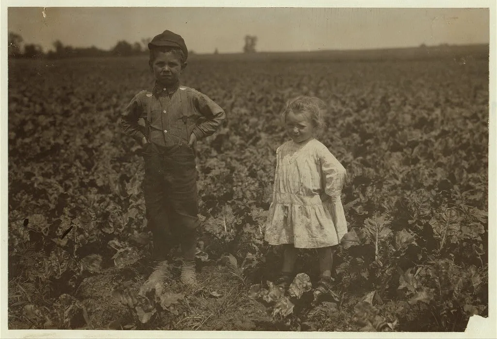 Six-year old Henry and three-year old Hilda, beet workers on a…, Wisconsin, 1915