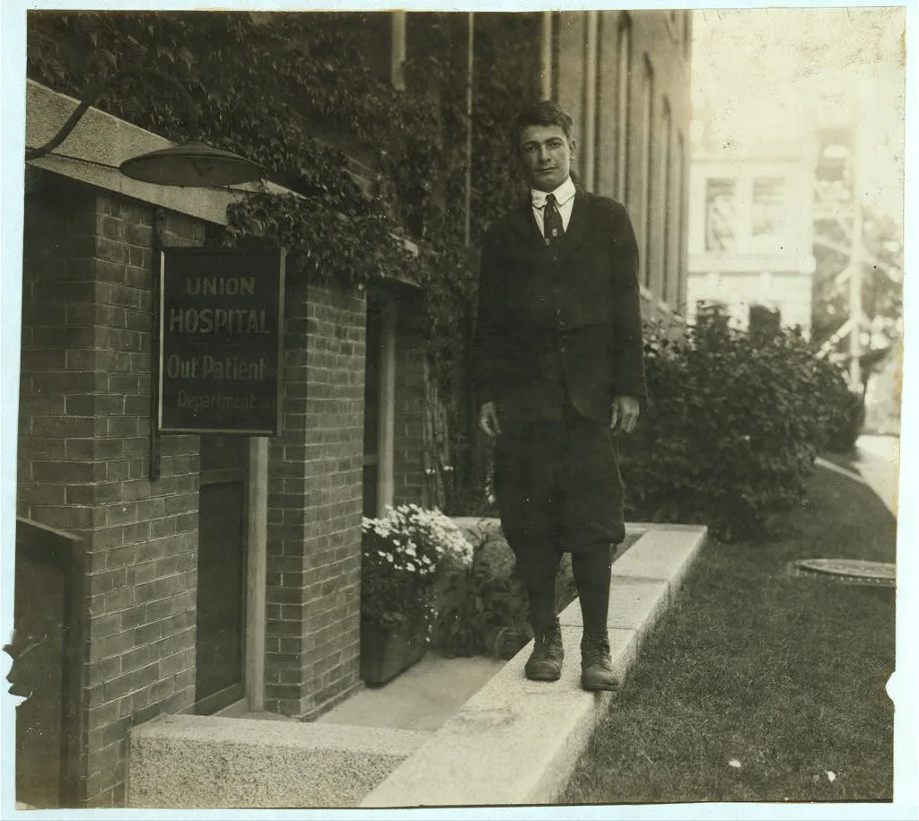 [Wilfred Levoie - 15 years - 120 Diman St. - Weaver, American Linen…, Massachusetts, 1916